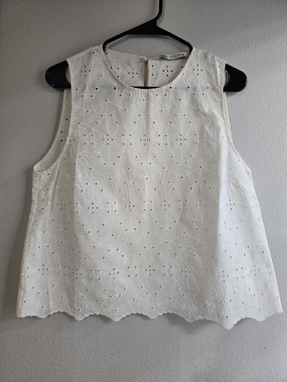 Zara Eyelet Scalloped Tank